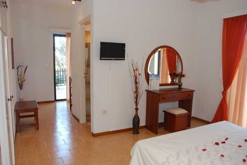 Porto Diakofti Hotel Ngoại thất bức ảnh